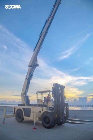 Heavy Duty Forklift Crane 16 Ton