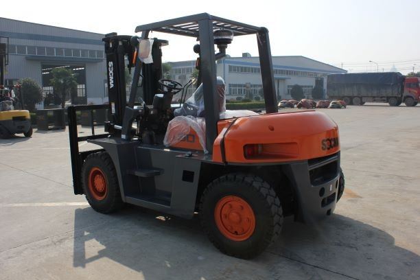 5 Ton Diesel Forklift Diesel Engine Work In Warehouse And Rental
