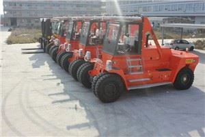 28 tonn gaffeltruck for beholderstabel socma