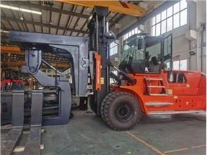 30 tonns gaffeltruck feste stålspole 360 ​​graders rotasjon